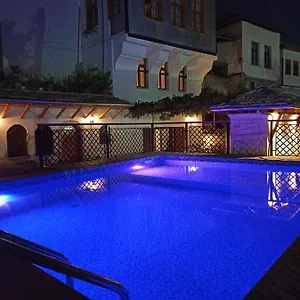 Boutique Praga Gjirokastër